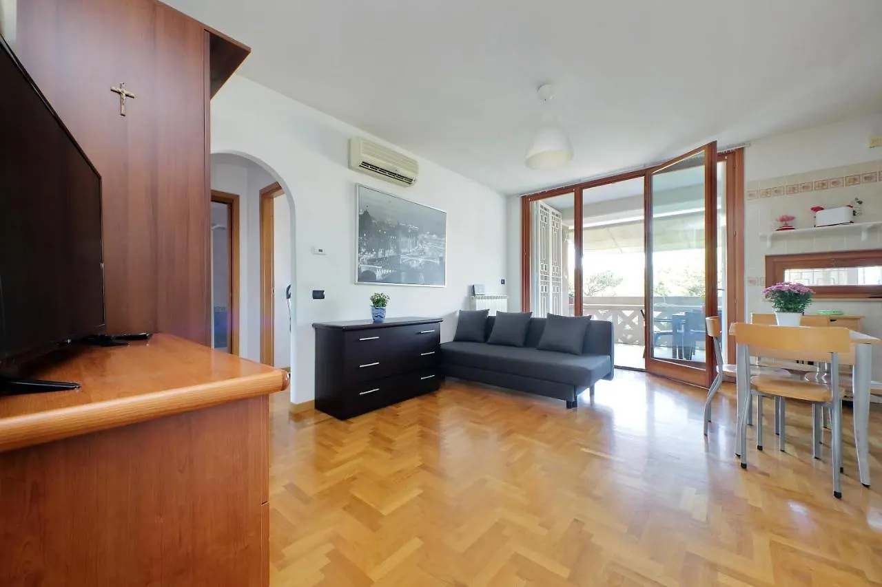 Apartment Appartamento Crisafulli Rome