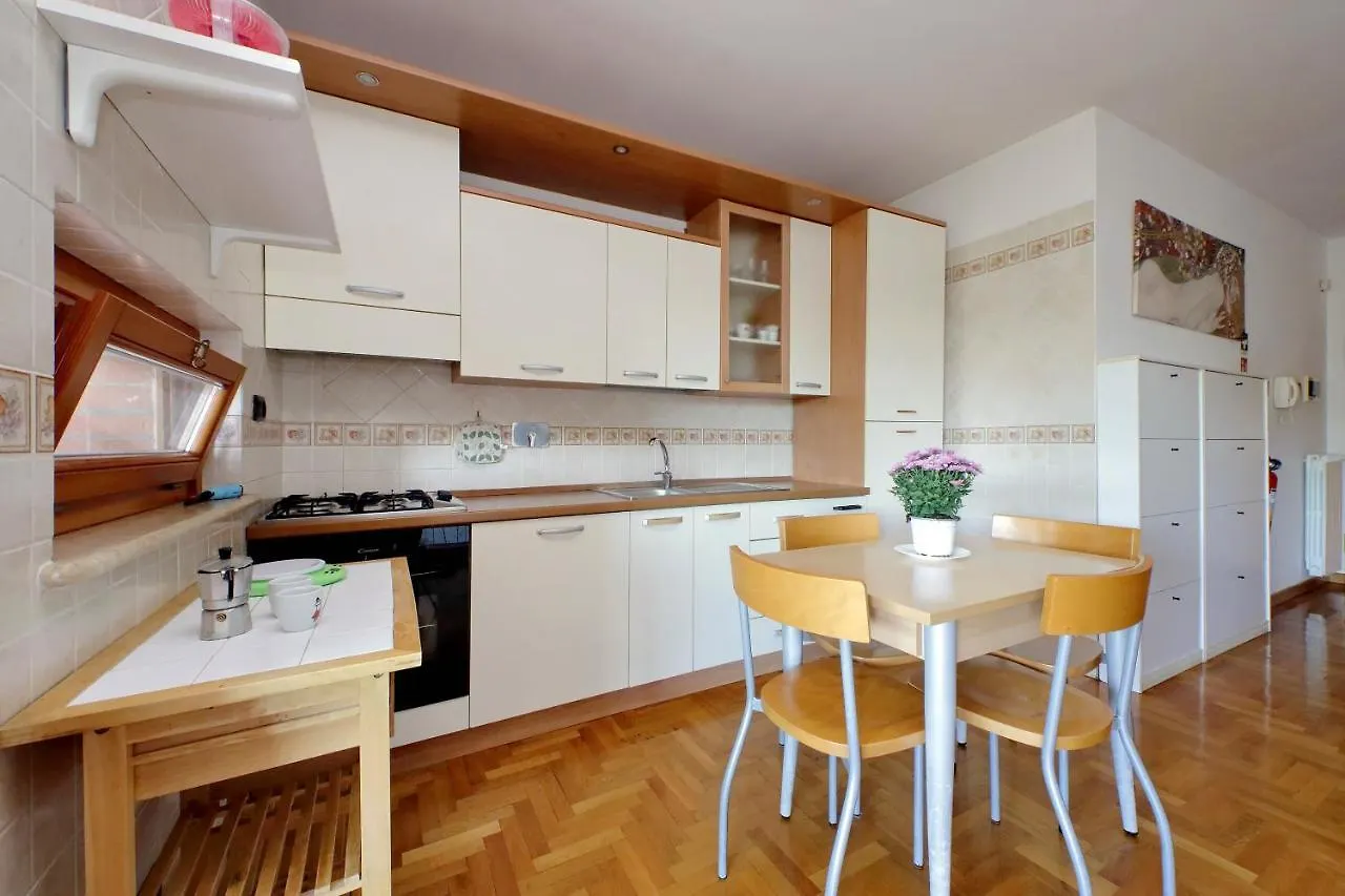 Apartment Appartamento Crisafulli Rome